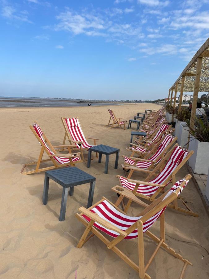 Acadie Saint Victor - Restaurant -face Mer- Hotel Châtelaillon-Plage