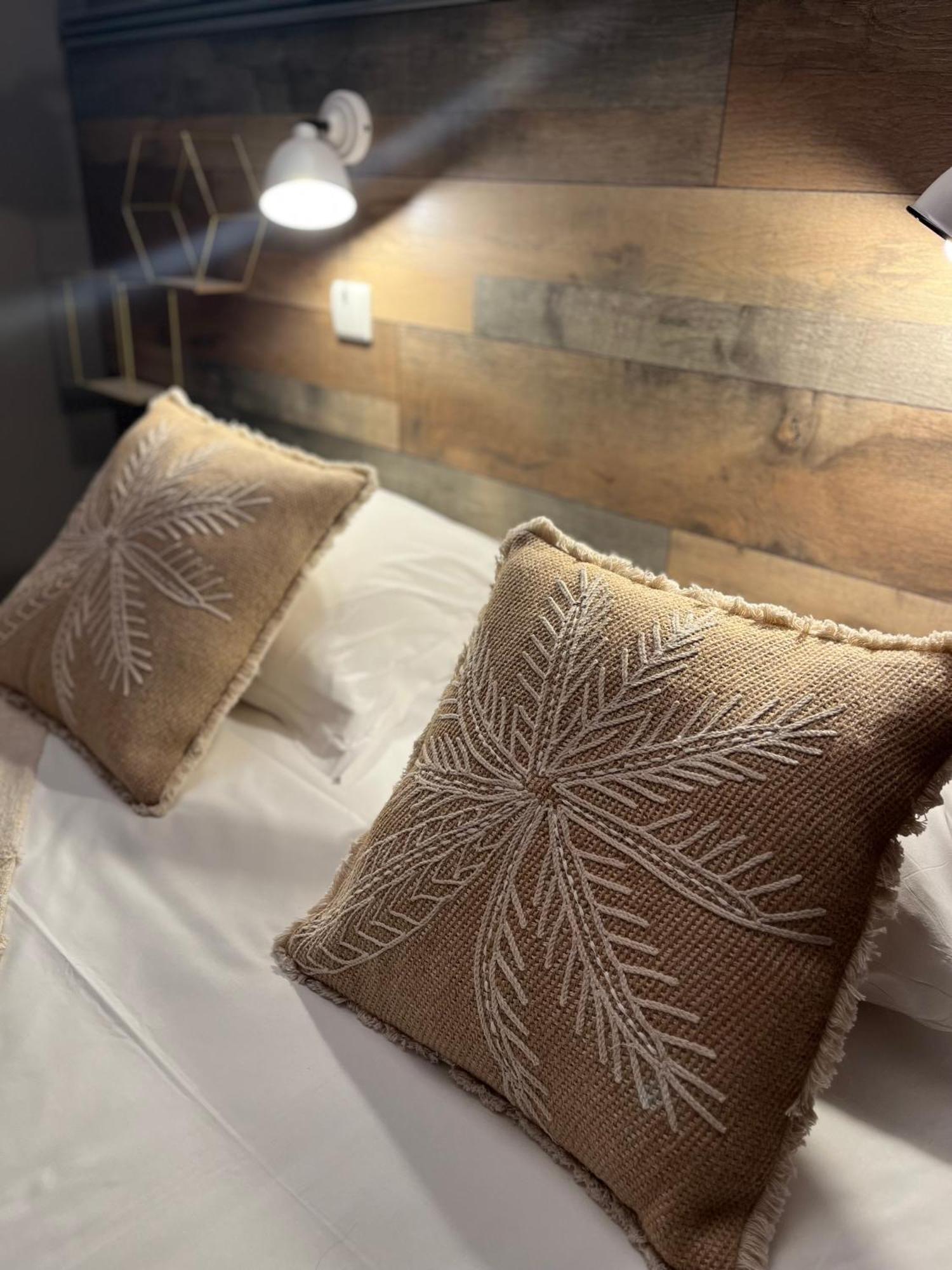 Hotel Acadie Saint Victor - Restaurant - Face - 2*