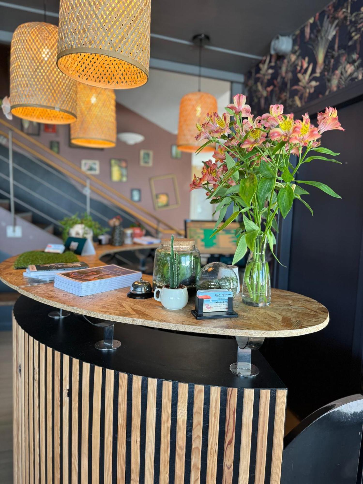 Acadie Saint Victor - Restaurant - Face - 2*