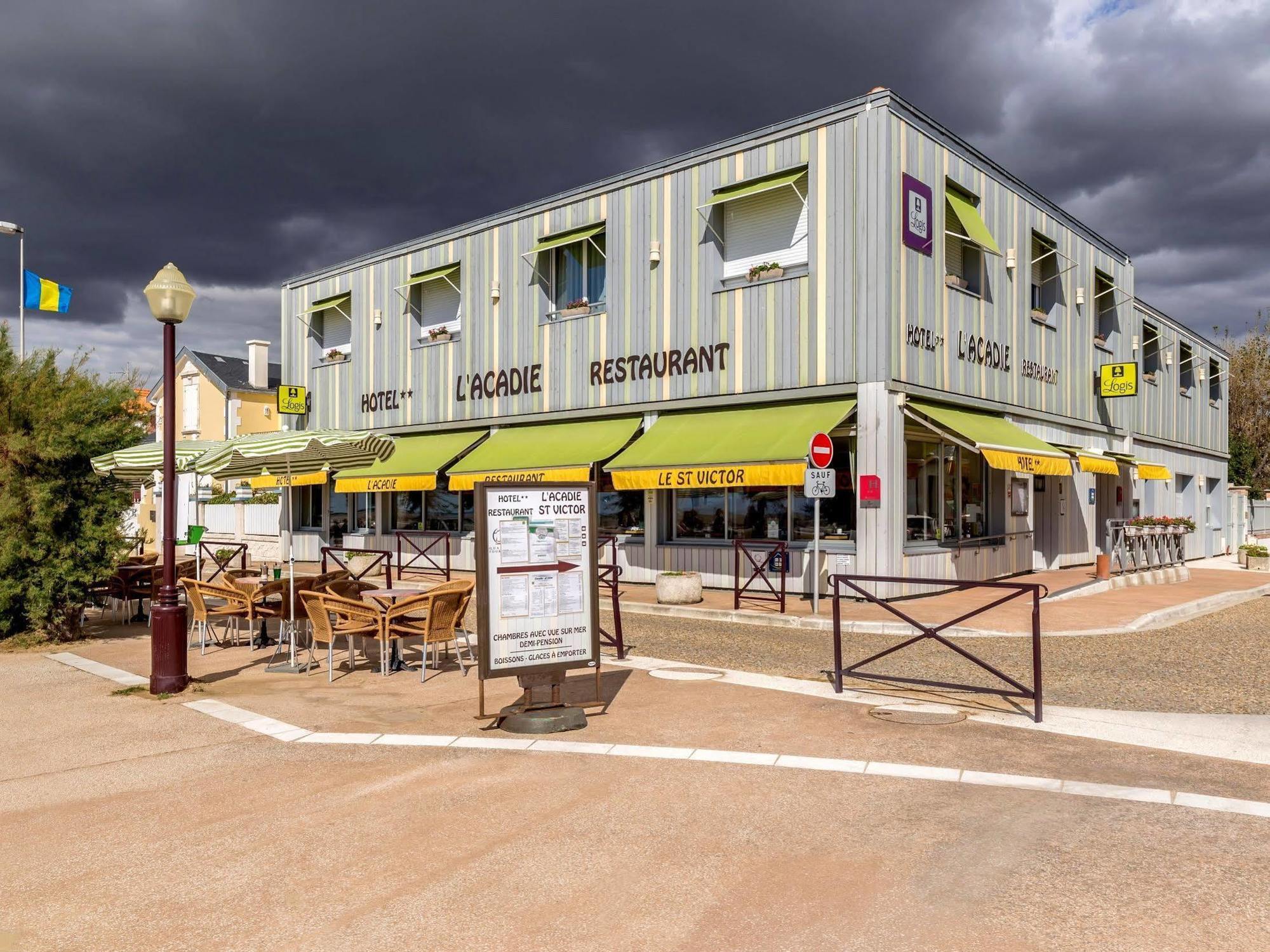 Acadie Saint Victor - Restaurant -face Mer- Châtelaillon-Plage